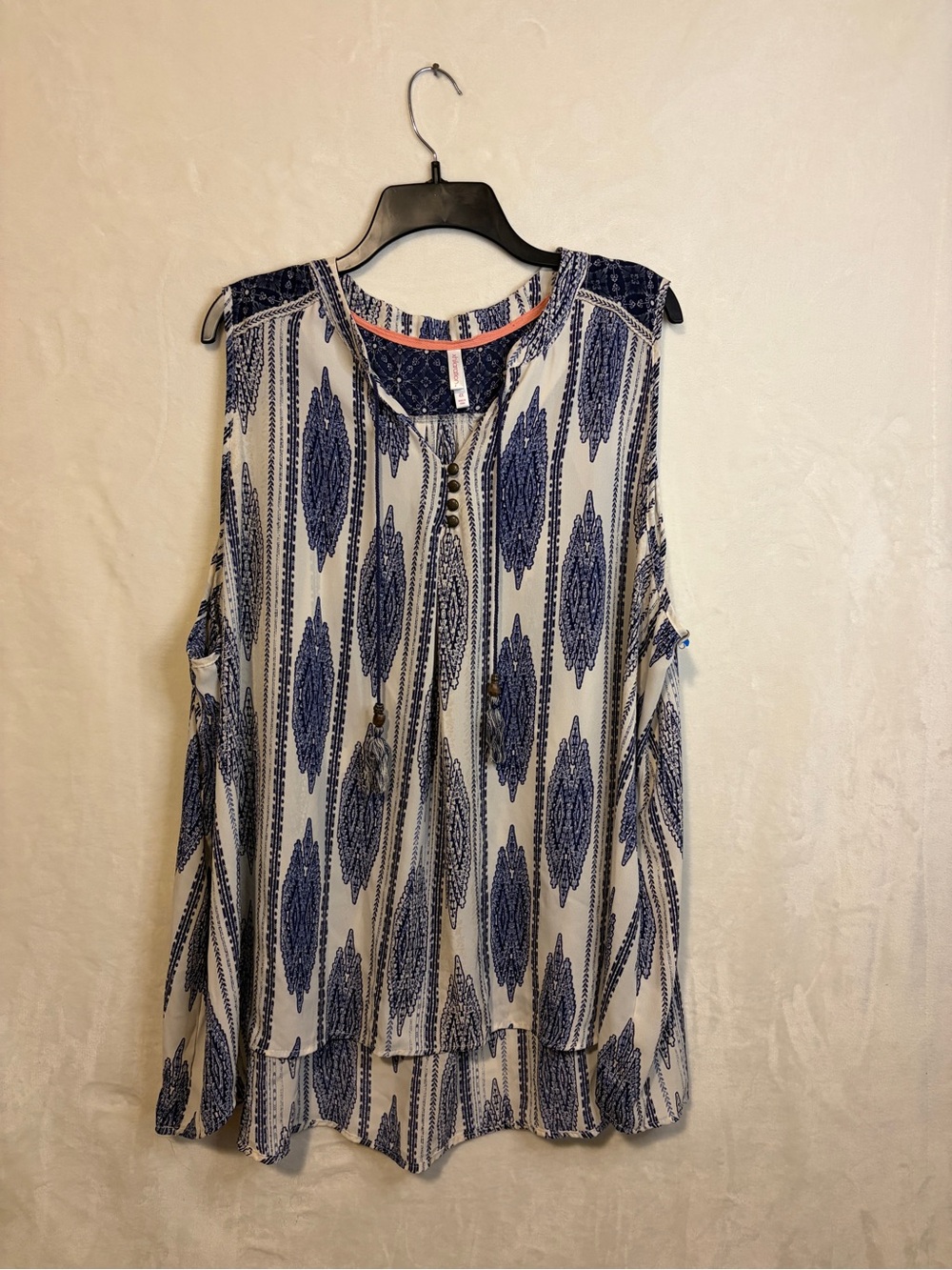 Xhilaration Blue and White Sleeveless Tassel Peasant Blouse Women’s 4X